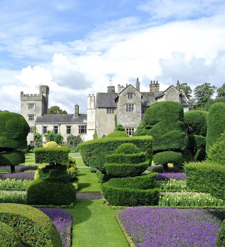 The Best Elizabethan Houses in England - Visit European Castles