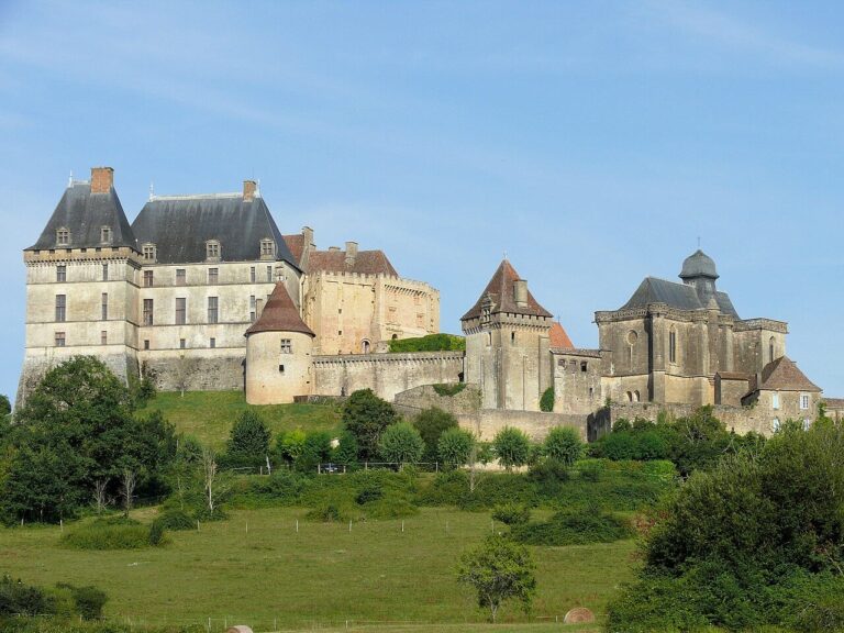 The Best Historic Castles In The Dordogne - Visit European Castles